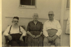 7-moshe-dvora-leon